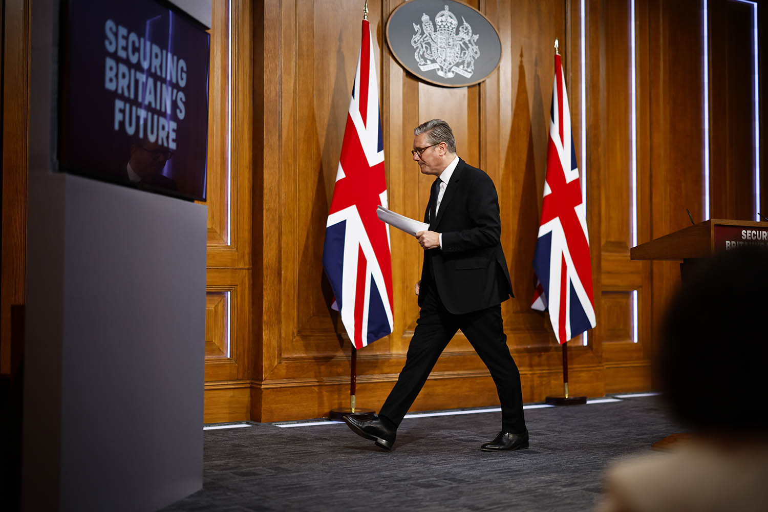 The Observer View: the PM is an island unto himself