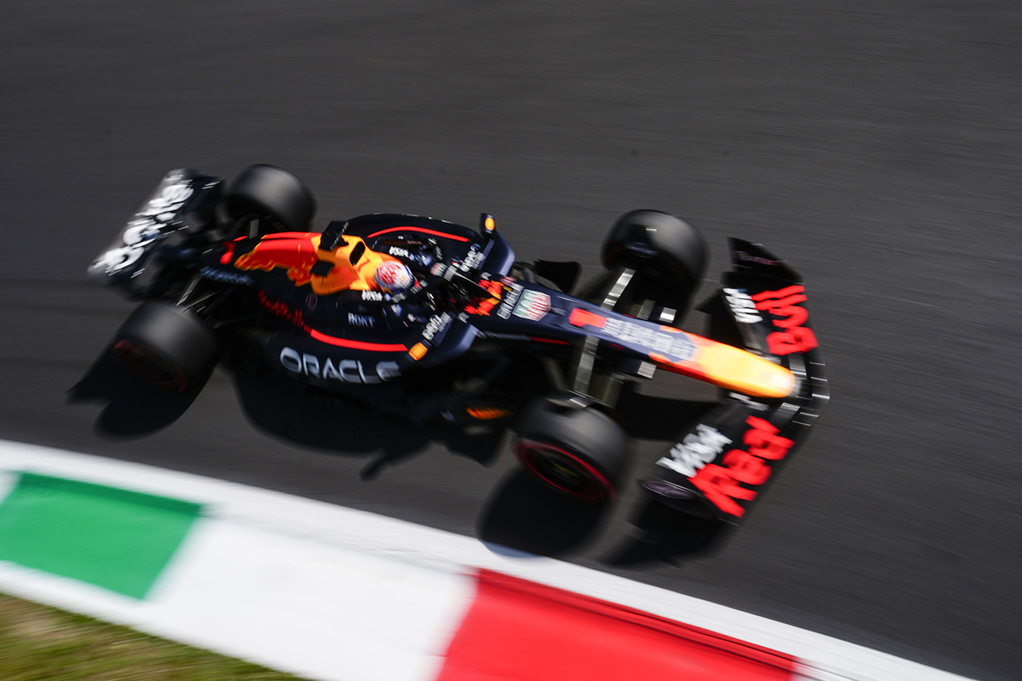 Verstappen shocks McLarens at Monza