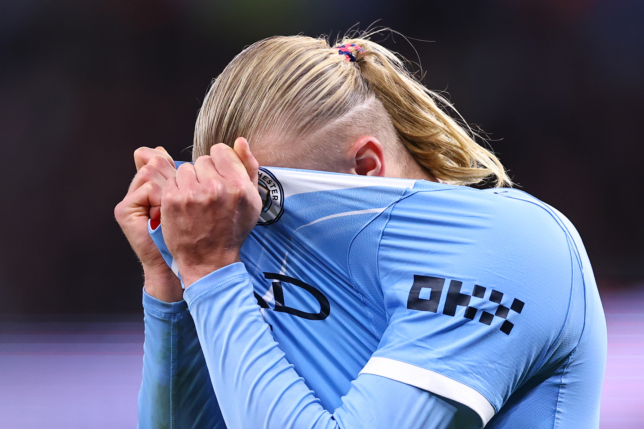 Premier League crypto sponsors not covered by regulators