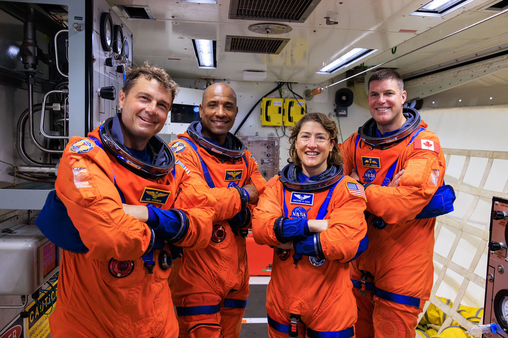 Do we still need astronauts?