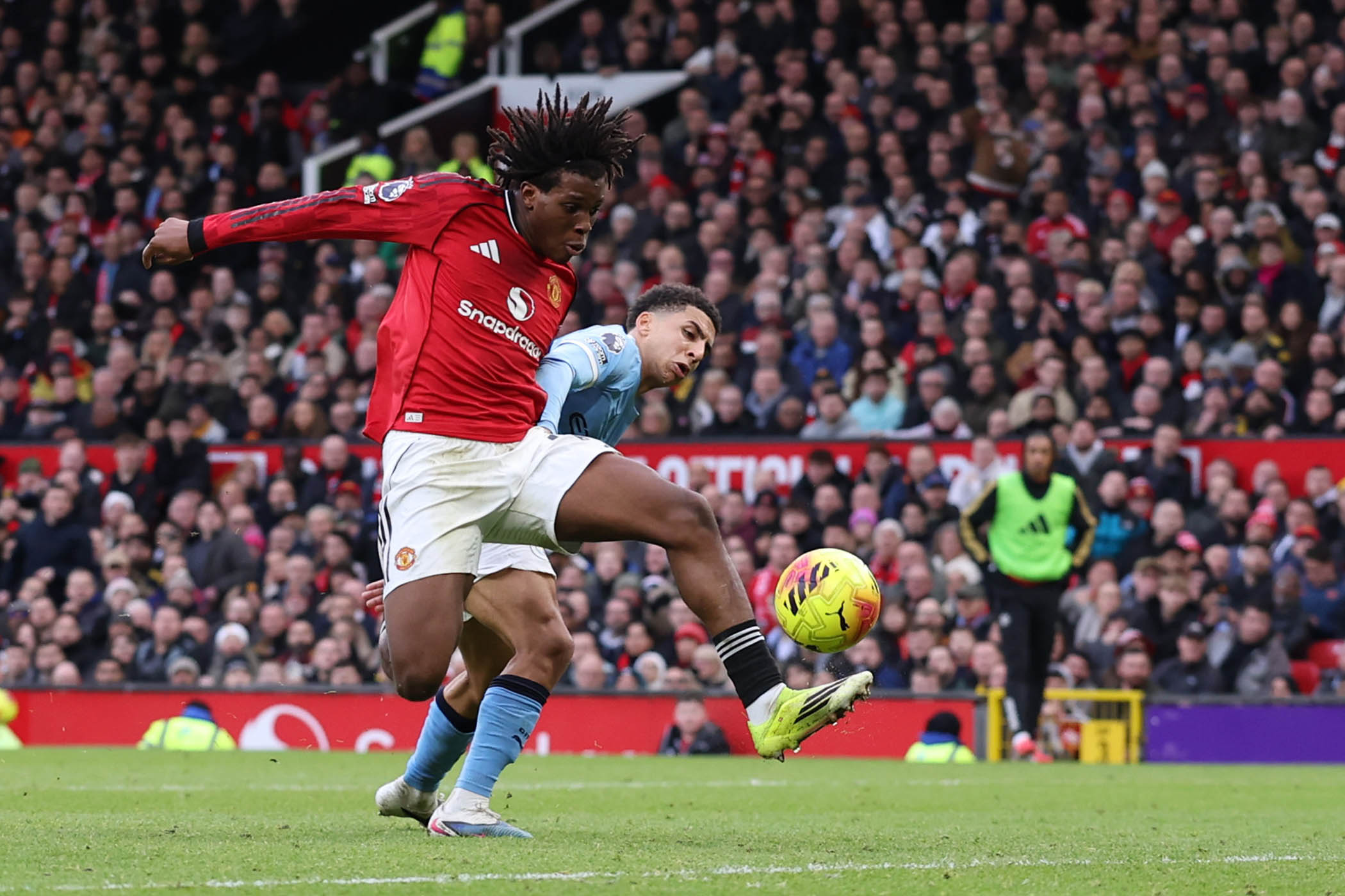 Magic Michael Carrick rekindles Manchester United love affair
