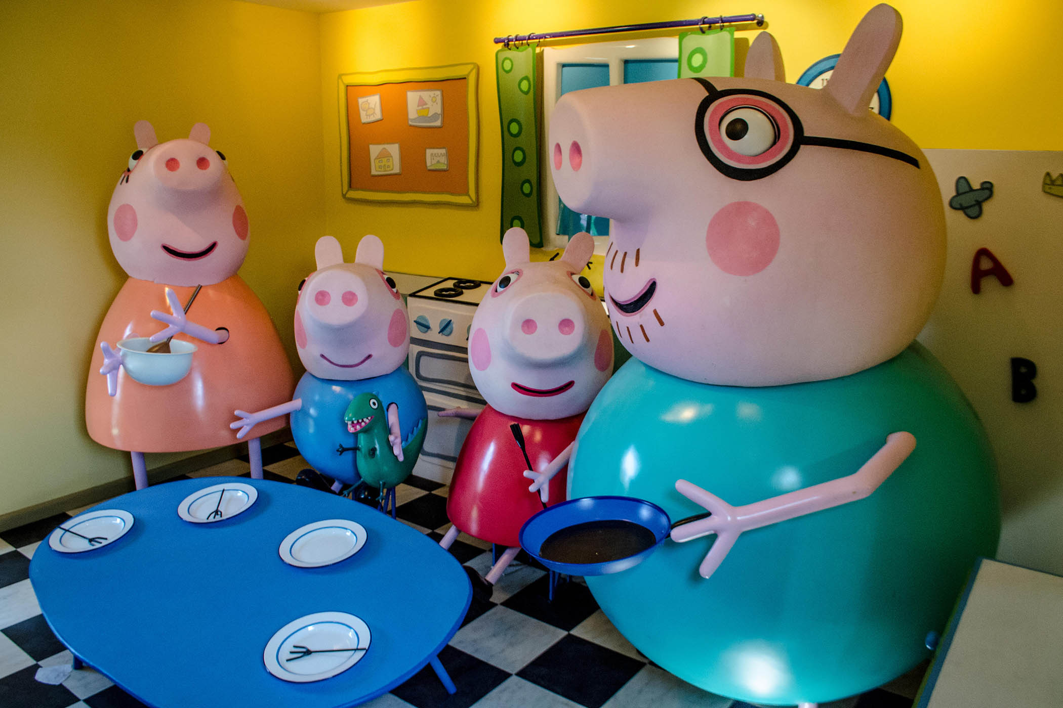 Peppa Pig fans conclude Daddy Pig looks like their own father